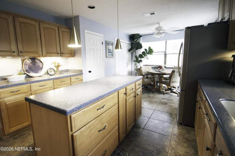 5 bedroom Single Family Residence at 4850 Mariners Point, Mariner Point, Jacksonville — photo 5