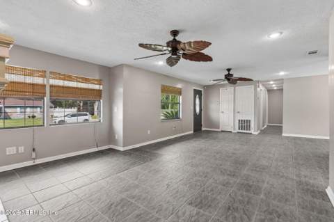 10919 Key Vega Drive, Jacksonville FL - photo 12 of 32