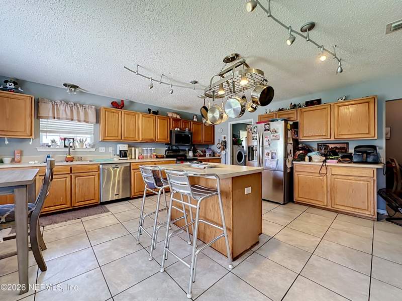 4 bedroom Single Family Residence at 2391 Mallory Hills Road, Westridge Estates, Jacksonville — photo 4