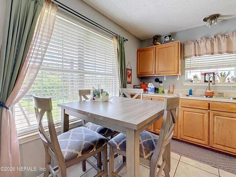 4 bedroom Single Family Residence at 2391 Mallory Hills Road, Westridge Estates, Jacksonville — photo 5