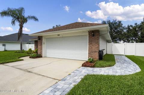 7705 Vandalay Drive, Jacksonville FL - photo 7 of 14