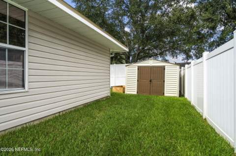 7705 Vandalay Drive, Jacksonville FL - photo 6 of 14