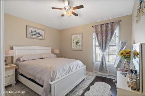 7705 Vandalay Drive, Jacksonville FL - photo 10 of 14