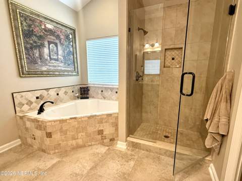 14698 Starratt Creek Drive, Jacksonville FL - photo 16 of 37