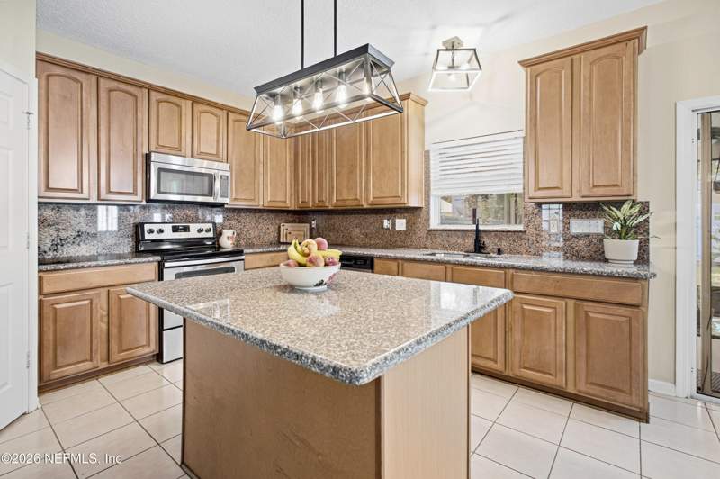 4 bedroom Single Family Residence at 958 Mineral Creek Drive, Waterleaf, Jacksonville — photo 3