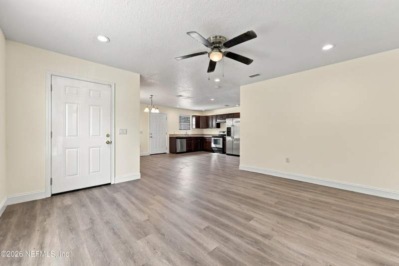 4 bedroom Single Family Residence at 7952 Siskin Avenue, Lincoln Villas, Jacksonville — photo 5