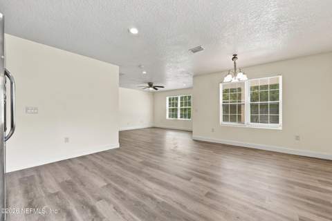 7952 Siskin Avenue, Jacksonville FL - photo 11 of 32