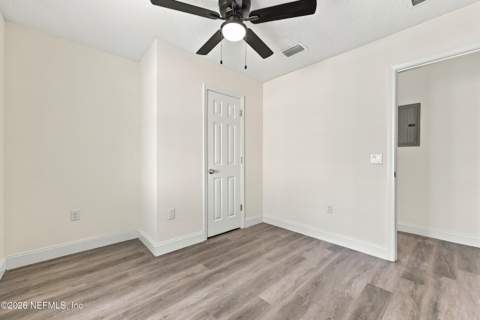 7952 Siskin Avenue, Jacksonville FL - photo 13 of 32