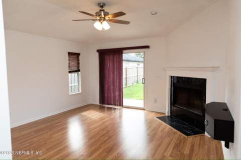 1122 Hidden Cove Circle, Jacksonville FL - photo 6 of 21