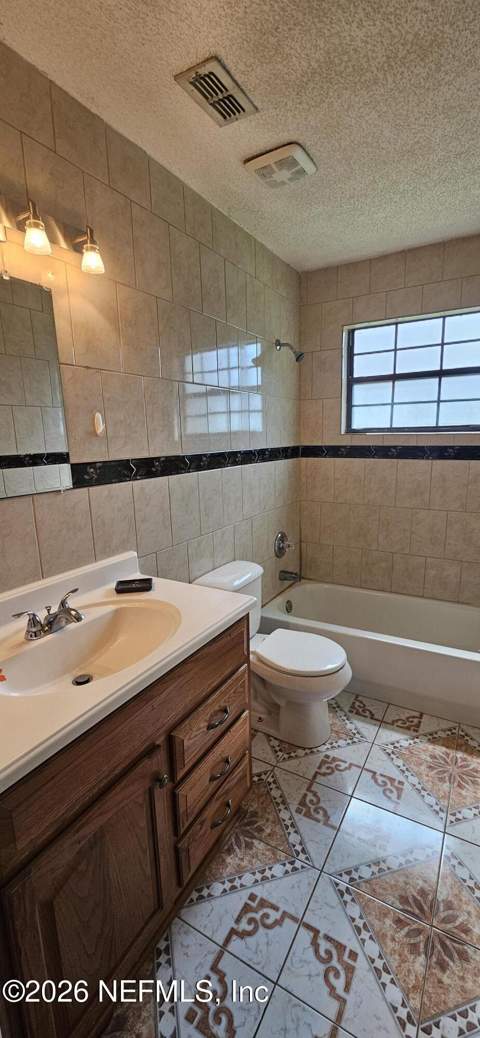 8280 Rocky Creek Drive, Jacksonville FL - photo 6 of 14
