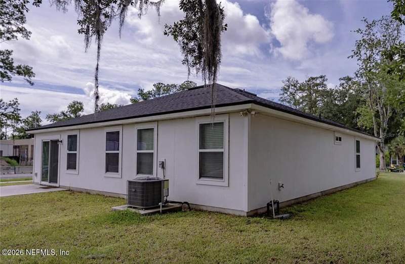 3 bedroom Single Family Residence at 805 Turtle Creek Drive, Turtle Creek Village, Jacksonville — photo 5