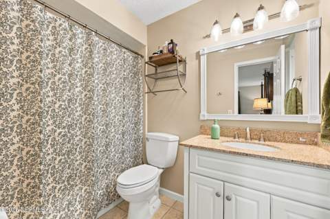 5248 Tilting Oaks Court, Jacksonville FL - photo 20 of 35