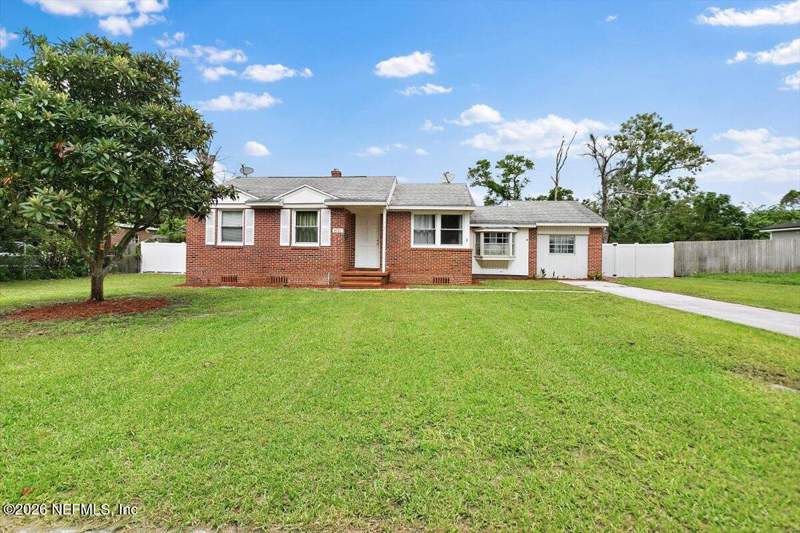 4 bedroom Single Family Residence at 9721 Kline Road, Southside Estates, Jacksonville — photo 3