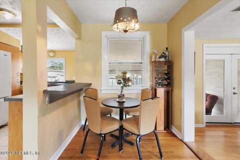 9721 Kline Road, Jacksonville FL - photo 7 of 26