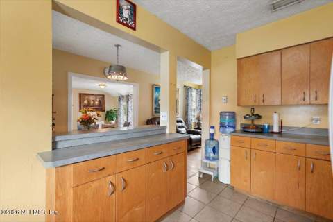 9721 Kline Road, Jacksonville FL - photo 9 of 26