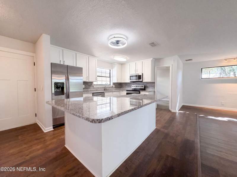 3 bedroom Single Family Residence at 4040 Sierra Madre Drive, San Jose Manor, Jacksonville — photo 2