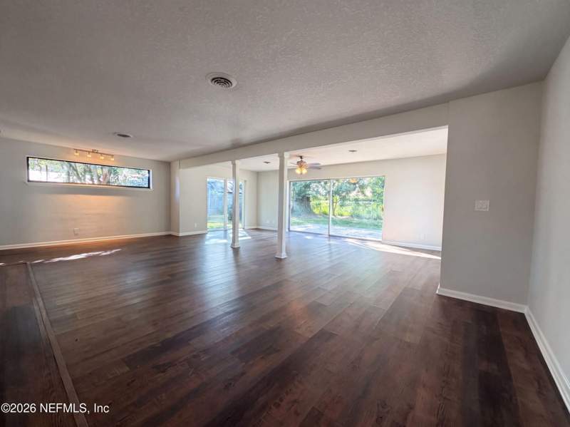3 bedroom Single Family Residence at 4040 Sierra Madre Drive, San Jose Manor, Jacksonville — photo 4