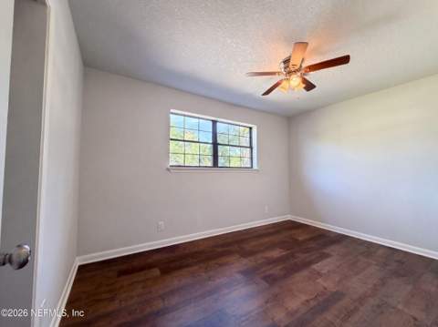 4040 Sierra Madre Drive, Jacksonville FL - photo 9 of 21