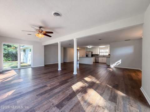 4040 Sierra Madre Drive, Jacksonville FL - photo 11 of 21