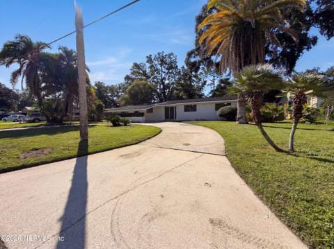 4040 Sierra Madre Drive, Jacksonville FL - photo 18 of 21