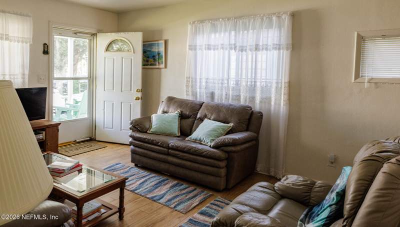 3 bedroom Single Family Residence at 420 11th Street, Beach Heights, Jacksonville Beach — photo 4