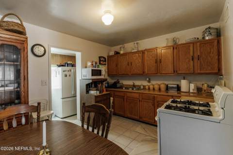 420 11th Street, Jacksonville Beach FL - photo 8 of 27