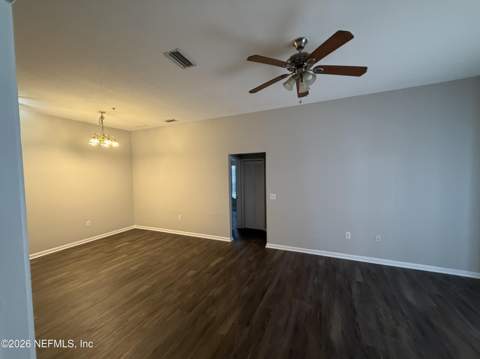 6099 Maggies Circle #101, Jacksonville FL - photo 8 of 11