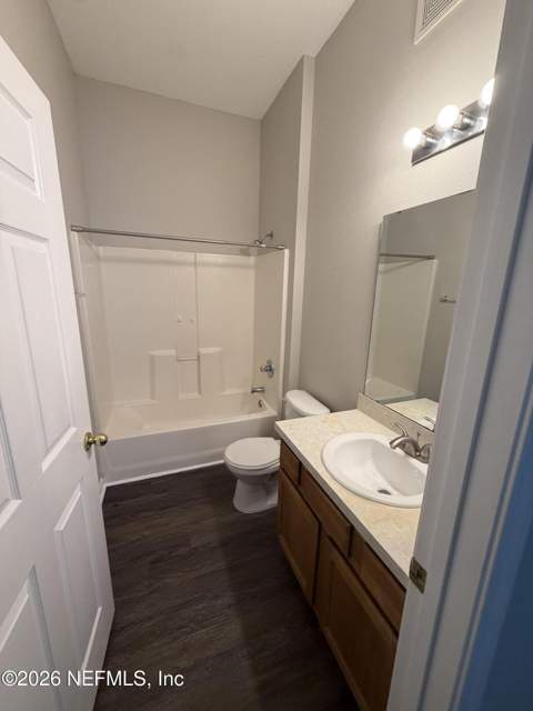 6099 Maggies Circle #101, Jacksonville FL - photo 9 of 11