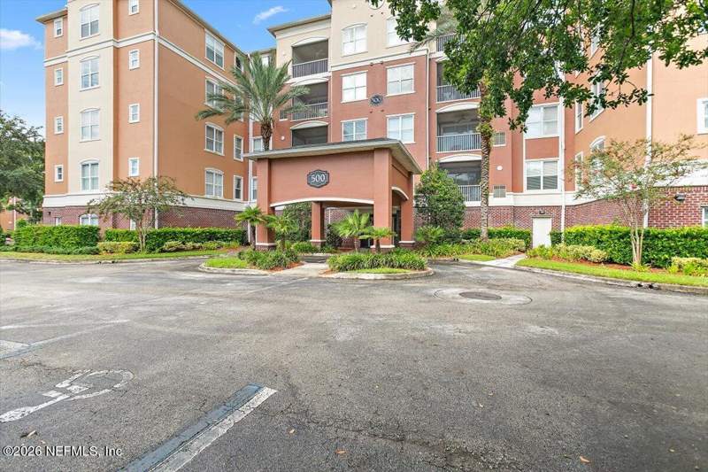 3 bedroom Condominium at 4480 Deerwood Lake Parkway #532, Deerwood Place, Jacksonville — photo 2