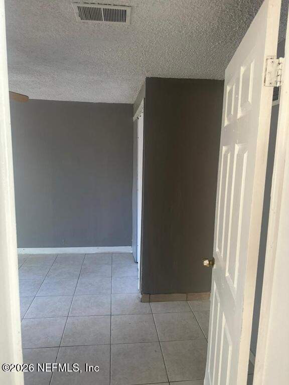 4 bedroom Single Family Residence at 5818 Tusk Court, Washington Estates, Jacksonville — photo 4
