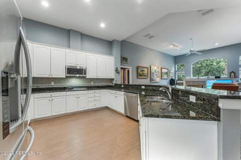 569 Golden Links Drive, Orange Park FL - photo 17 of 93
