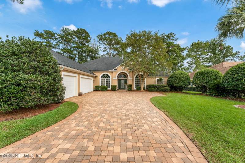 4 bedroom Single Family Residence at 569 Golden Links Drive, Orange Park Cc, Orange Park — photo 2