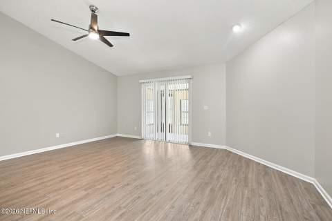 6676 Southern Oaks Drive, Jacksonville FL - photo 6 of 31