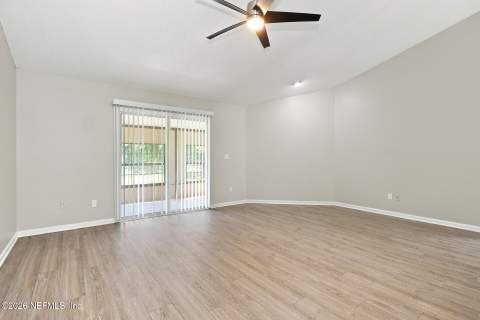6676 Southern Oaks Drive, Jacksonville FL - photo 9 of 31