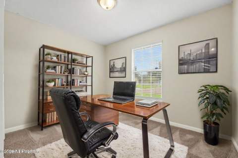 8468 Pikes Peak Drive, Jacksonville FL - photo 15 of 20