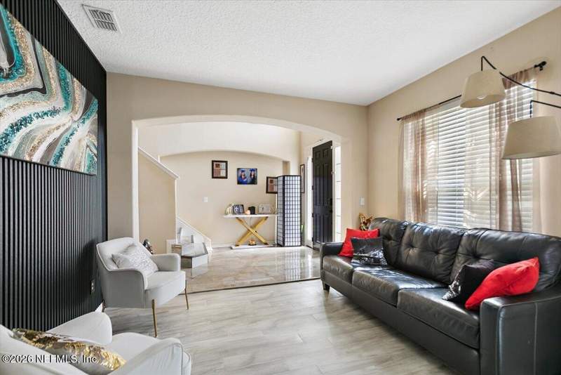 5 bedroom Single Family Residence at 3604 Whisper Creek Boulevard, Whisper Creek, Middleburg — photo 5