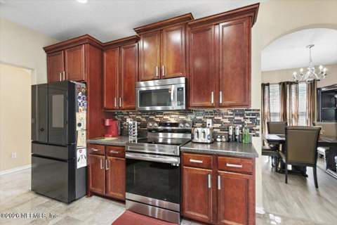 3604 Whisper Creek Boulevard, Middleburg FL - photo 11 of 32