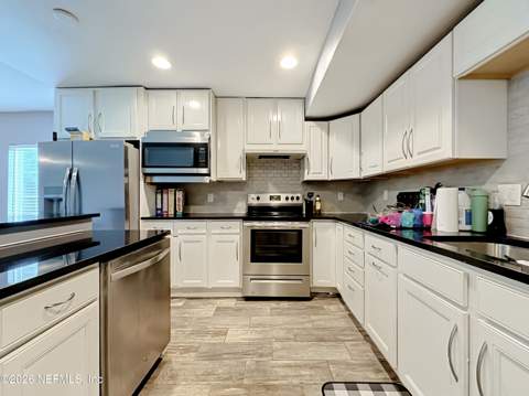 3065 Francis Road, Jacksonville FL - photo 9 of 36