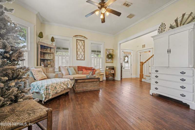 3 bedroom Single Family Residence at 320 E 9th Street, Springfield, Jacksonville — photo 2