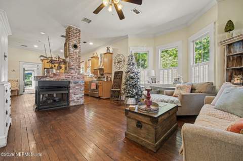 320 E 9th Street, Jacksonville FL - photo 8 of 26