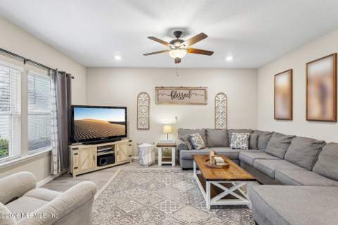 10309 Pavnes Creek Drive, Jacksonville FL - photo 11 of 53