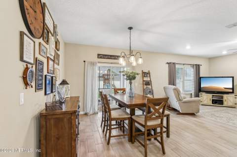 10309 Pavnes Creek Drive, Jacksonville FL - photo 14 of 53