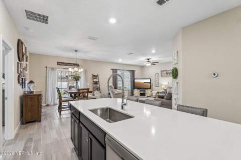 10309 Pavnes Creek Drive, Jacksonville FL - photo 16 of 53