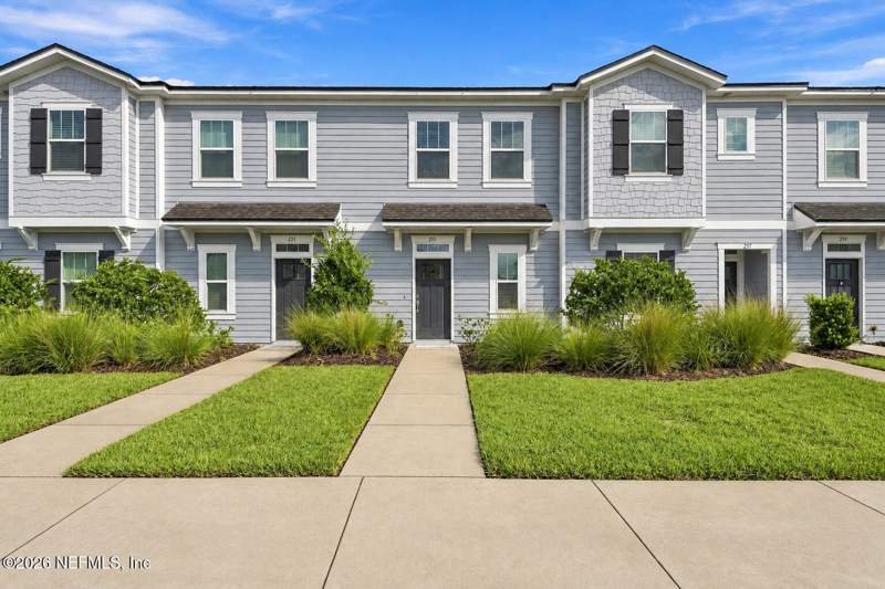 2 bedroom Townhouse at 255 Annies Place, Annies Walk, Jacksonville — photo 3