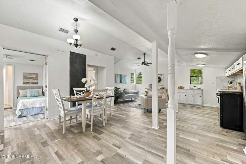 2 bedroom Single Family Residence at 113 Suzanne Avenue #D, Montclair, Orange Park — photo 5