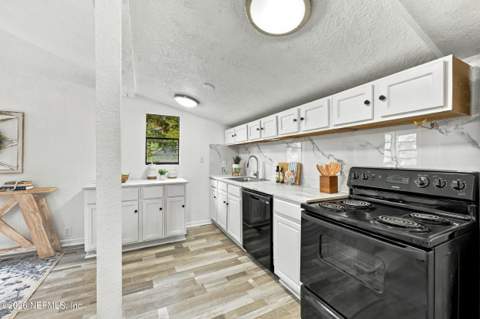 113 Suzanne Avenue #D, Orange Park FL - photo 9 of 36