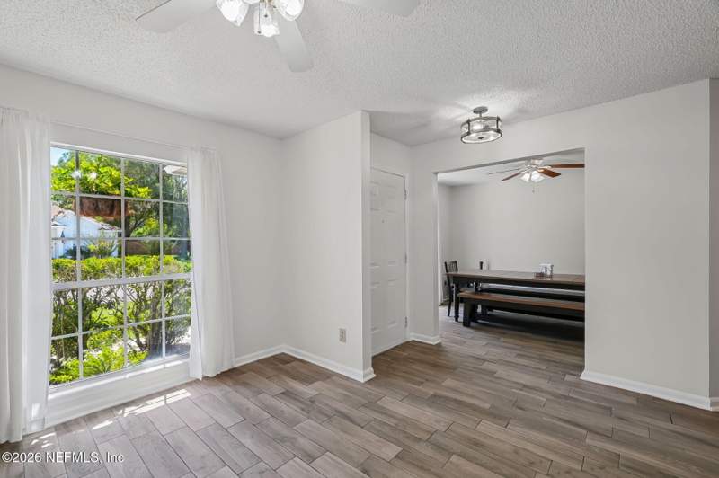 4 bedroom Single Family Residence at 8078 Macnaughton Drive, Highland Lakes, Jacksonville — photo 5