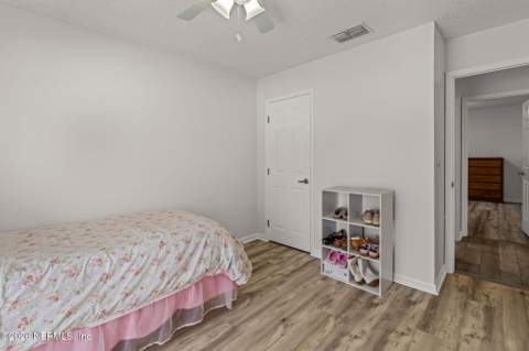 8078 Macnaughton Drive, Jacksonville FL - photo 23 of 47