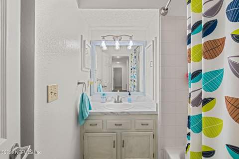 8078 Macnaughton Drive, Jacksonville FL - photo 24 of 47