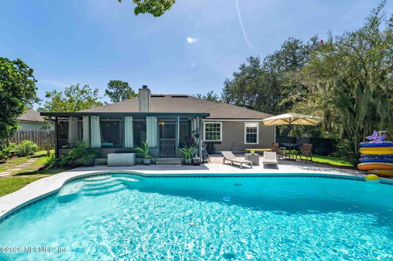 4 bedroom Single Family Residence at 8078 Macnaughton Drive, Highland Lakes, Jacksonville — photo 3